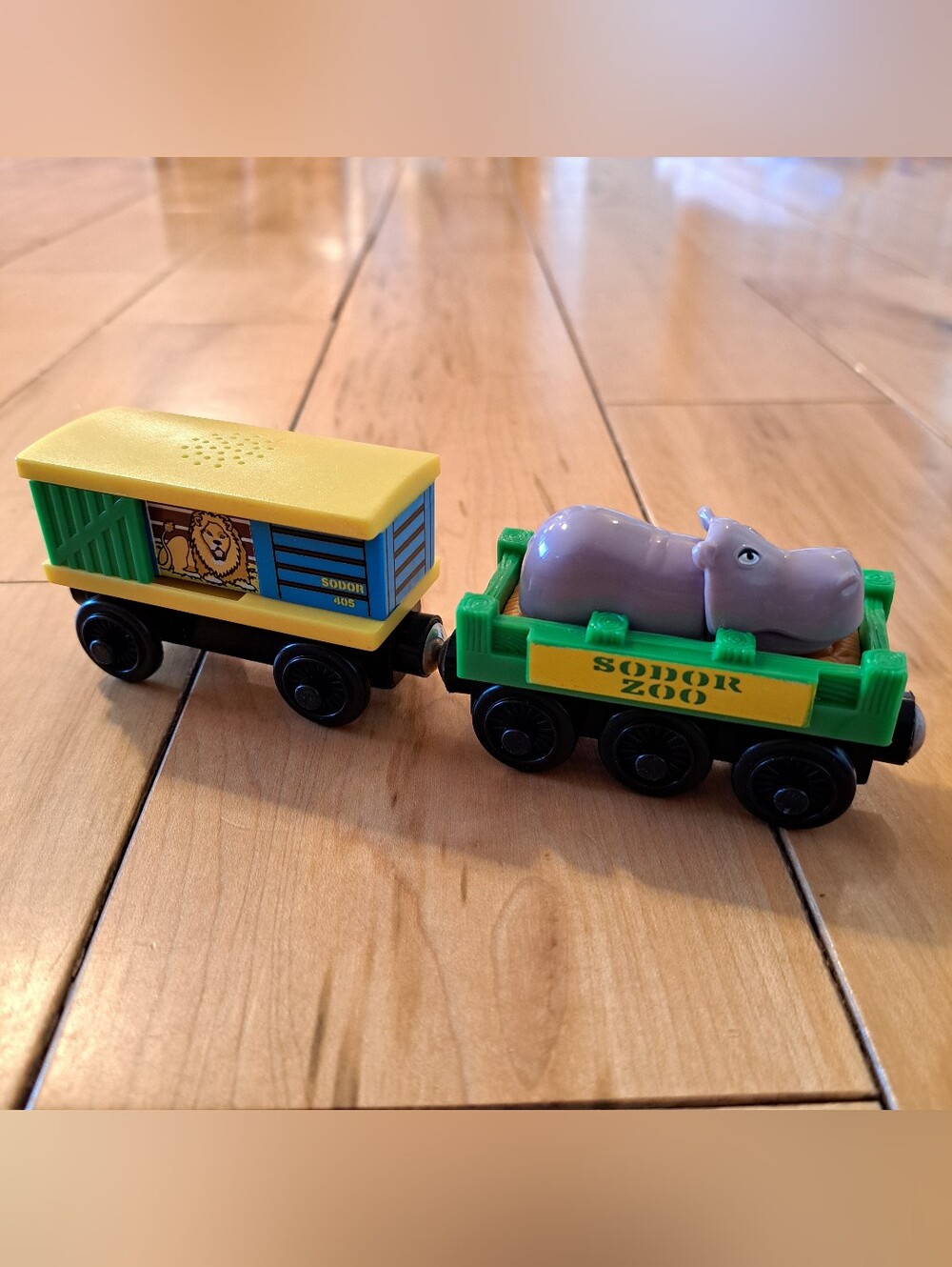 SODOR ZOO CARS!  HIPPO CAR & LION BOX CAR!  SOUND! Thomas Train Wooden Railway